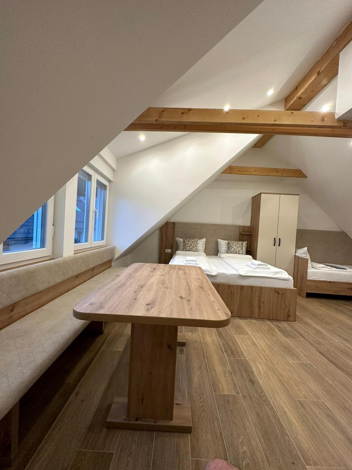 Apartments Viktor Rateče الغرفة الصورة